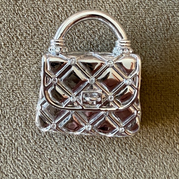 St John Vintage Silver Toned/Rhinestone Quilted Purse Brooch Very Good Condition - Picture 7 of 8